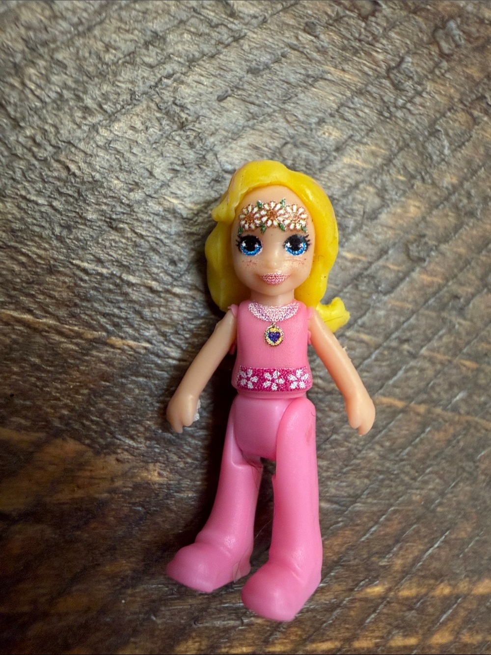 Mattel Polly Pocket Cactus Cowgirl Ranch Compact 2019 GKJ46 Case & Original Doll - Picture 12 of 12